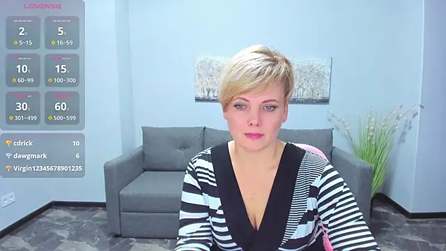 Julia Wilsone online show from January 26, 2025, 4:51 pm