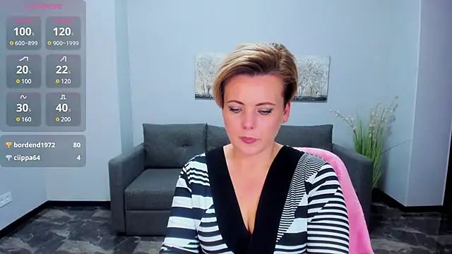 Julia Wilsone online show from February 7, 2025, 5:29 pm