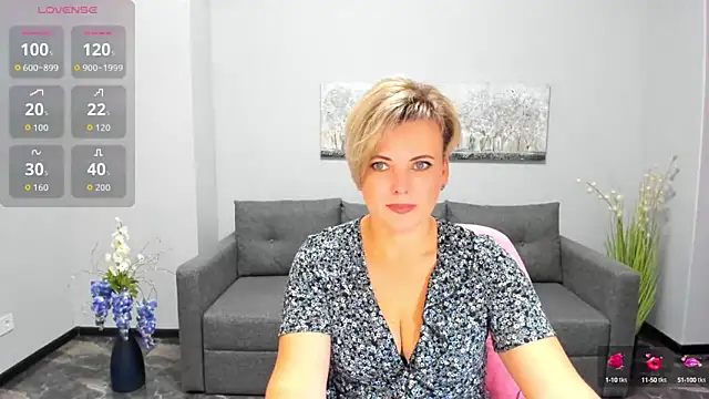 Julia Wilsone online show from September 27, 2025, 5:34 am