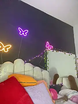 AlisonHoot69 online show from February 23, 2025, 2:18 am