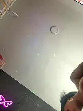 AlisonHoot69 online show from September 24, 2025, 1:42 am