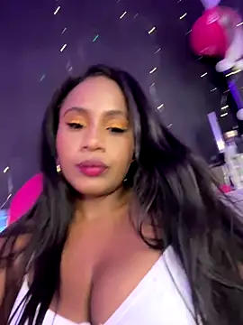 AlisonHoot69 online show from October 6, 2025, 4:32 am