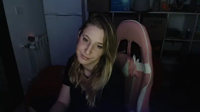 Pinkyladyxxx online show from January 24, 2025, 8:22 pm