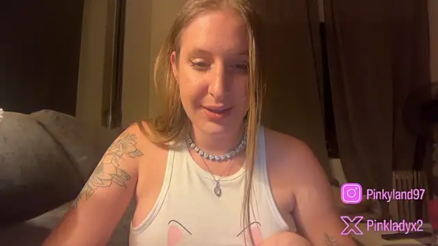 Pinkyladyxxx online show from May 15, 2026, 10:50 pm
