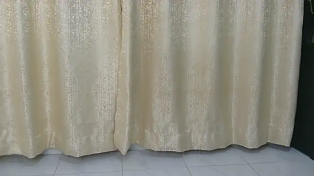 Snapshot of jeyberrie chatting on July 6, 2026, 7:49 pm jeyberrie online show from July 6, 2026, 7:49 pm
