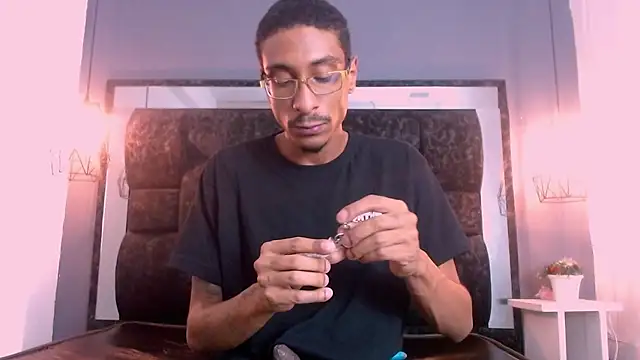 Jose Smoke online show from February 21, 2025, 8:51 am