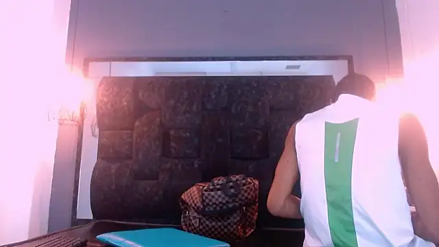 Jose Smoke online show from February 23, 2025, 7:00 am