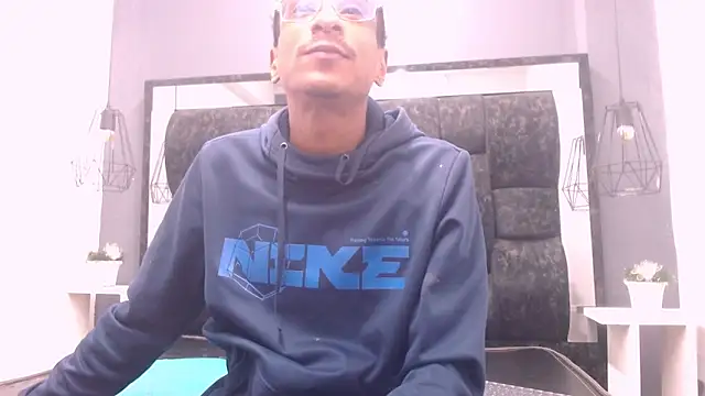 Jose Smoke online show from March 7, 2025, 4:02 am