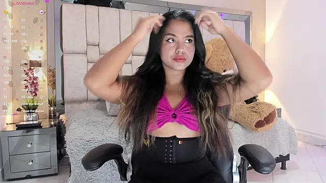 Marilyn-Cooper online show from March 16, 2025, 9:47 pm