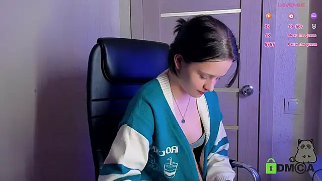 Alina Mills online show from March 13, 2025, 6:45 pm