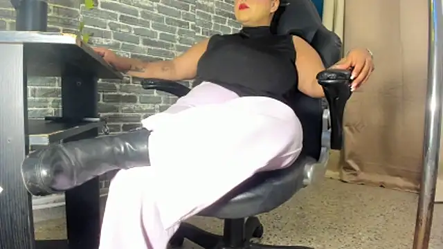 iam samy  online show from October 22, 2025, 11:32 am