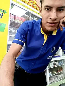 Rogersmit2 online show from September 18, 2025, 2:41 pm