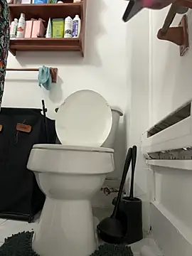 Goddess Nafeesha online show from February 8, 2026, 2:20 pm