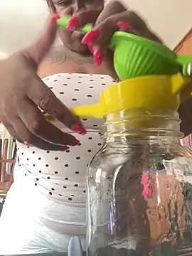 Goddess Nafeesha online show from July 1, 2026, 5:56 pm