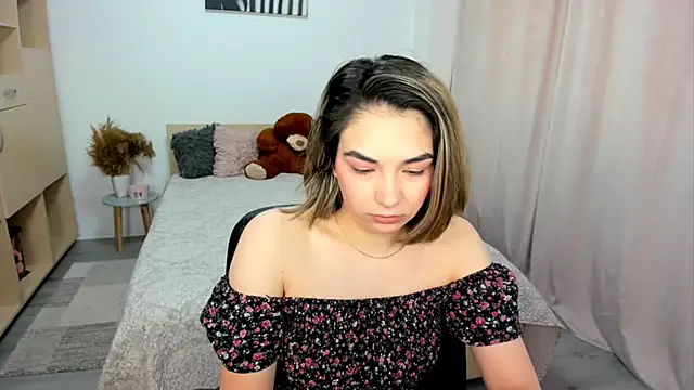 Snapshot of Alexa_Dolly12 chatting on May 5, 2026, 8:11 am Alexa Dolly12 online show from May 5, 2026, 8:11 am