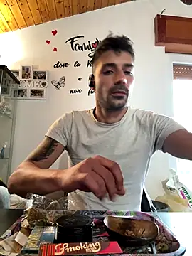 fisicato online show from October 8, 2025, 2:47 pm