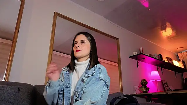 Alice milf  online show from September 18, 2025, 11:34 am