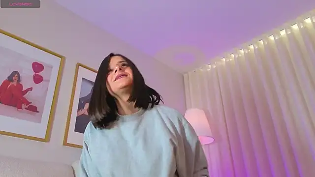 Alice milf  online show from April 20, 2026, 11:57 am