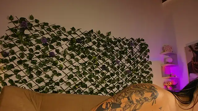 melody cute10 online show from February 3, 2025, 4:41 pm