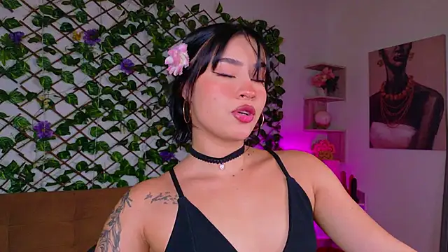 melody cute10 online show from April 15, 2026, 5:31 pm