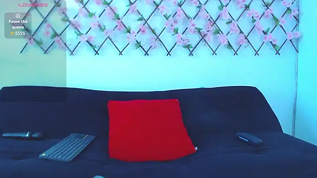 tiffany gomez9 online show from November 8, 2025, 2:06 pm