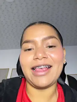 loly marce online show from March 22, 2026, 9:29 pm