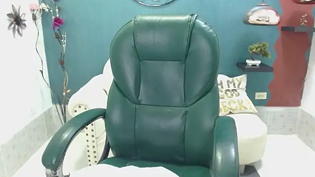 Melikasweetz online show from December 29, 2024, 8:26 pm