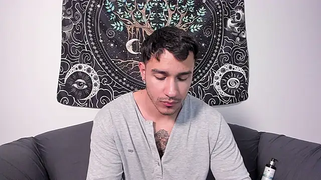 JayMarcos  online show from January 27, 2025, 12:43 am