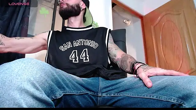 ren stipee online show from March 18, 2025, 11:53 pm