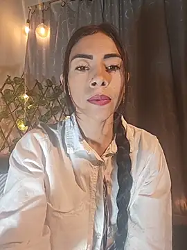 Snapshot of emma-hiill chatting on April 10, 2026, 11:20 pm emma-hiill online show from April 10, 2026, 11:20 pm