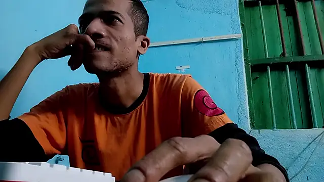 Alex Suman25 online show from September 28, 2025, 8:58 pm