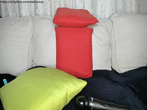 Snapshot of Mamii_water chatting on April 23, 2026, 12:29 pm Mamii water online show from April 23, 2026, 12:29 pm