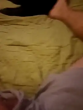 Uruguayo1988 online show from December 5, 2025, 3:59 am