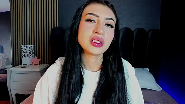 Nicolette ks  online show from March 26, 2026, 4:40 am