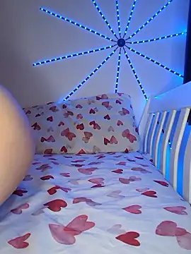 Snapshot of Nancy-Pink chatting on January 5, 2026, 11:08 pm Nancy-Pink online show from January 5, 2026, 11:08 pm