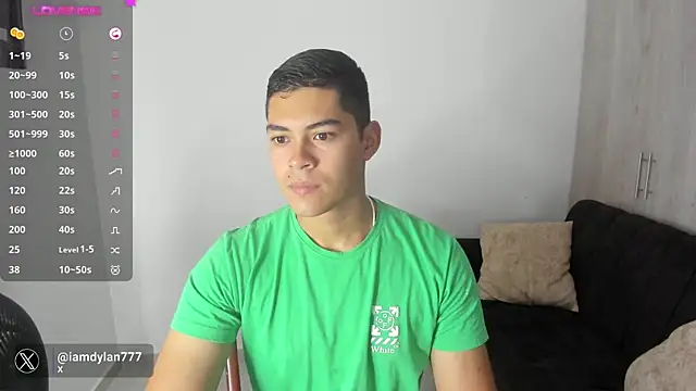 Iamdylan777 online show from December 12, 2024, 12:22 pm