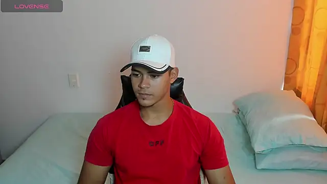 Snapshot of Iamdylan777 chatting on January 19, 2026, 2:43 pm Iamdylan777 online show from January 19, 2026, 2:43 pm