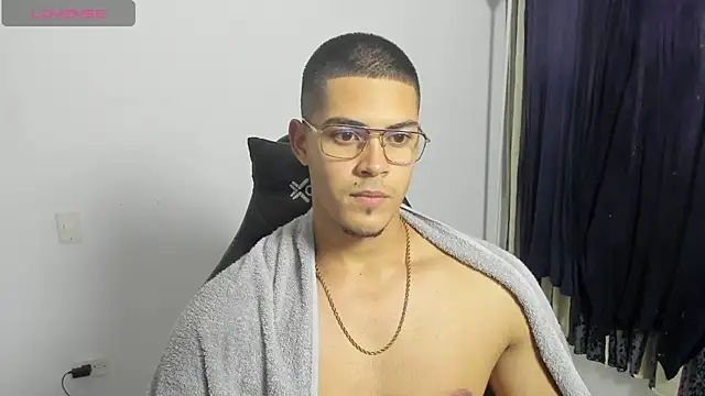 Snapshot of Iamdylan777 chatting on February 14, 2026, 7:38 am Iamdylan777 online show from February 14, 2026, 7:38 am