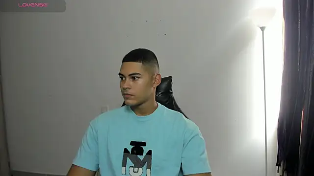 Snapshot of Iamdylan777 chatting on February 25, 2026, 12:59 pm Iamdylan777 online show from February 25, 2026, 12:59 pm