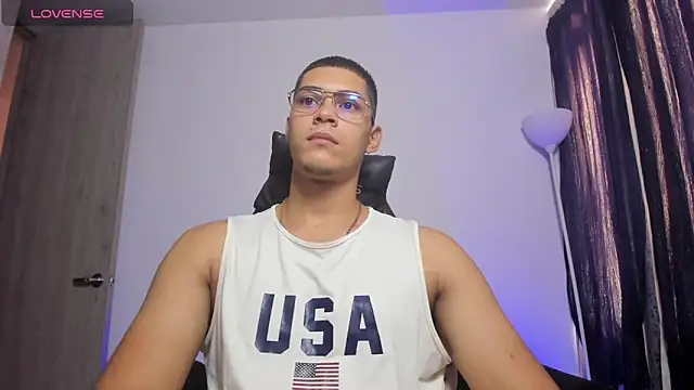 Snapshot of Iamdylan777 chatting on March 3, 2026, 1:06 pm Iamdylan777 online show from March 3, 2026, 1:06 pm