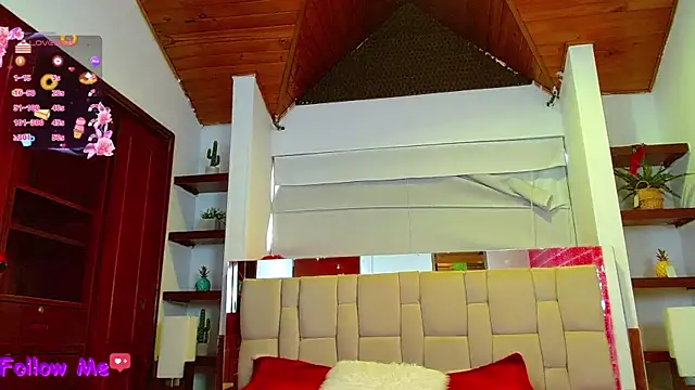 scarlleth  online show from March 3, 2025, 3:31 pm