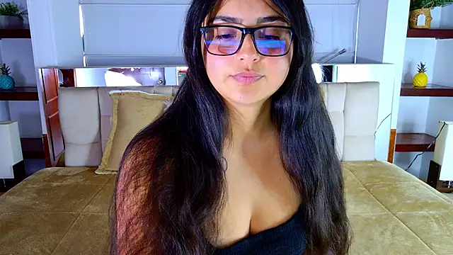 scarlleth  online show from October 6, 2025, 12:02 pm