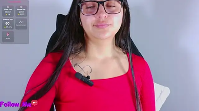 scarlleth  online show from February 6, 2026, 12:52 pm