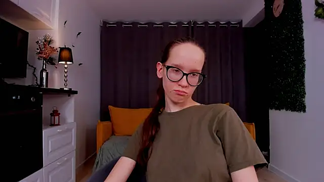 BettyBrowni online show from March 7, 2025, 1:20 am