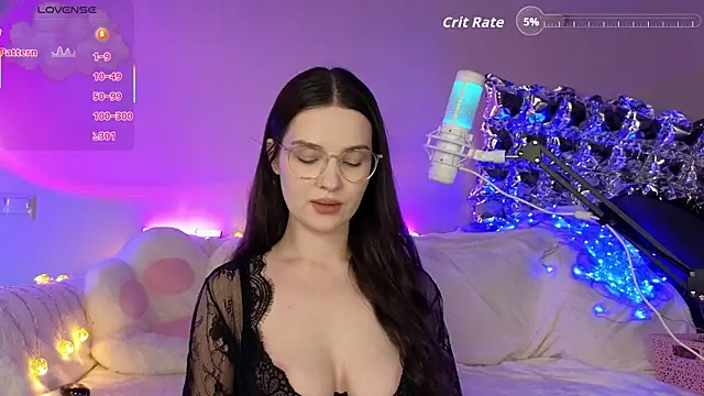 AokiAnna online show from April 21, 2026, 8:31 am