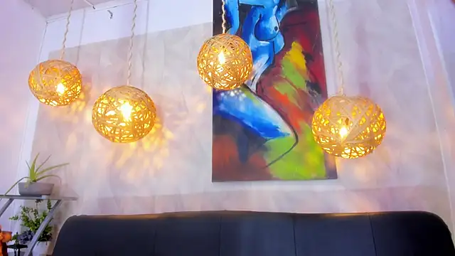 victoria aleia  online show from March 19, 2025, 8:22 pm