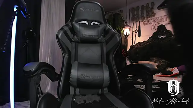 allanhurtss online show from January 3, 2025, 7:07 pm