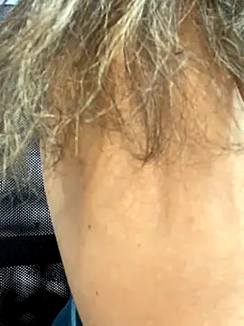 Isakeys  online show from September 26, 2025, 5:06 pm