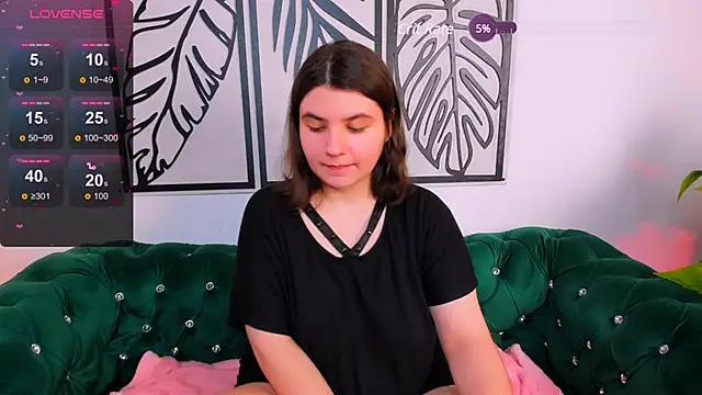 Viola  Shy online show from January 31, 2025, 3:09 am