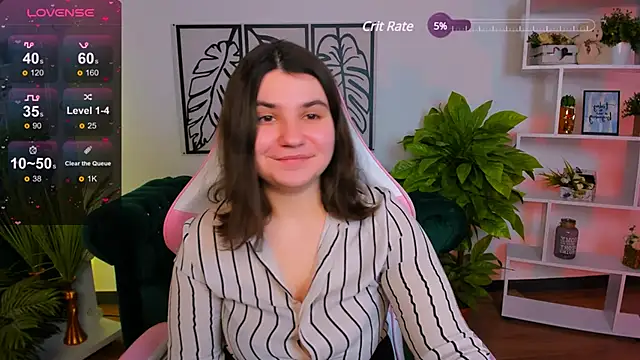 Viola  Shy online show from February 5, 2025, 1:37 am